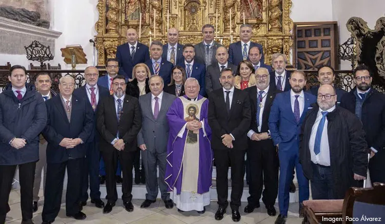 El Consejo de Hermandades y la cruz del Niño Perdido, en ‘Semana Santa en la Campiña’