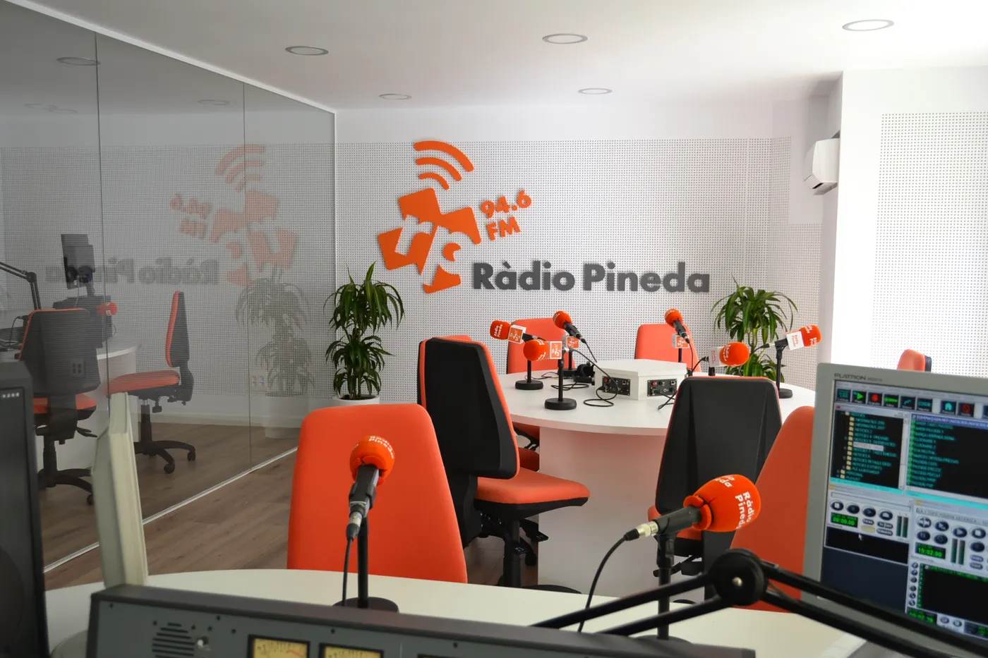 Ràdio Pineda farà el seguiment de l'1-O amb informatius en directe