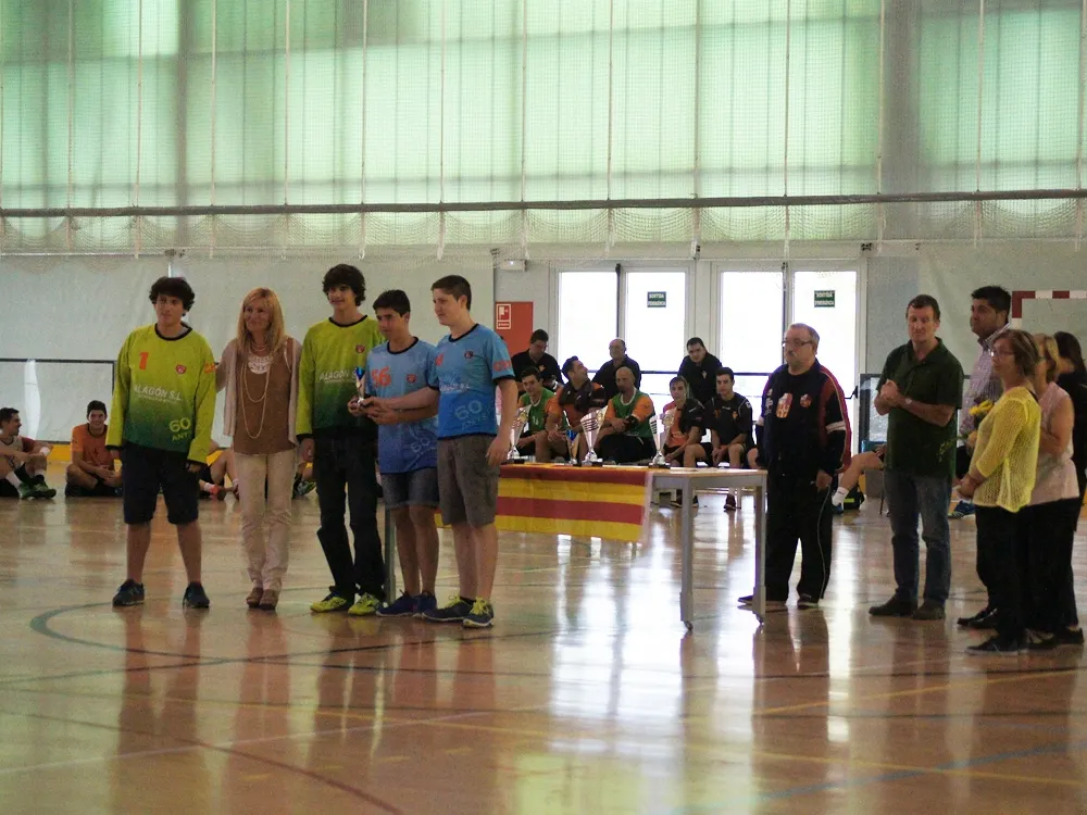 Entrega de premis del memorial d'handbol realitzat a Rubí el passat cap de setmana