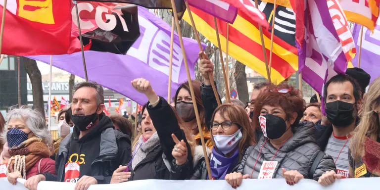 Els sindicats d'educació consideren "insuficient" l'anunci de Cambray sobre els currículums en el segon dia de vaga