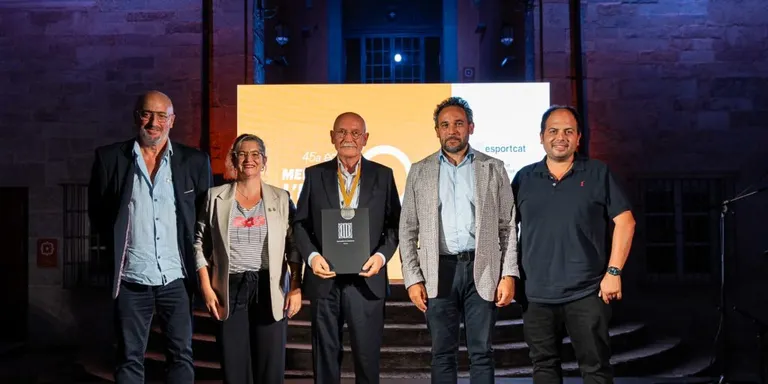 L’exalcalde de Begur Joan Loureiro rep una Medalla de l’Esport de les Comarques Gironines