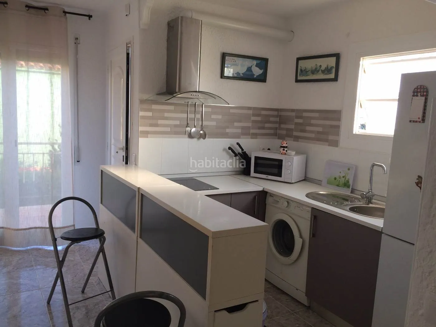 El preu del lloguer d'un pis a Pineda va dels 5/m2 als 12/m2 segons el portal 'Habitaclia'