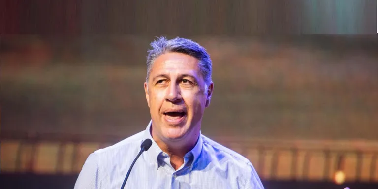 García Albiol admet que va rebre un poder d'una societat ubicada a un paradís fiscal i defensa que no se'n va beneficiar