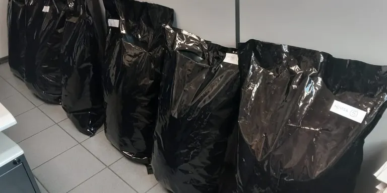 Detenen un home a Seva per portar al cotxe sis sacs amb 22 quilos de marihuana