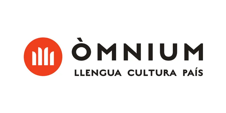 Presentació a Canet de Mar de la constitució de la Territorial d'Òmnium Cultural