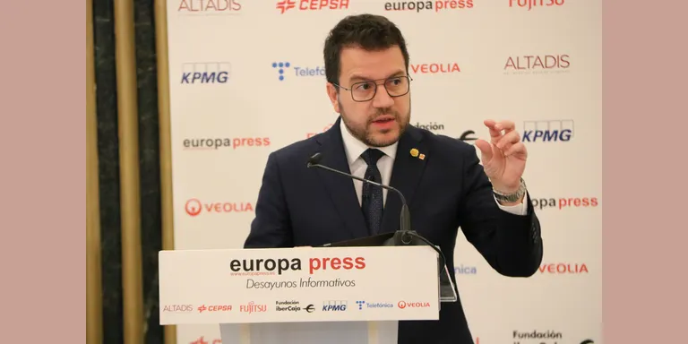 Aragonès posa el finançament com a condició del seu suport a Sánchez
