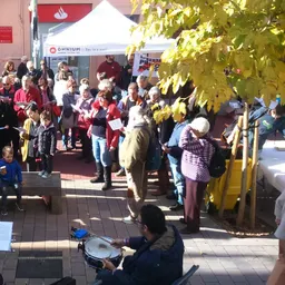 Entrevistes de la Justa del 19/12/2019 — CAL Sant Just: Cantada de Nadales al Mercat amb xocolatada + tema musical i promo de «Babilònia» - episode art