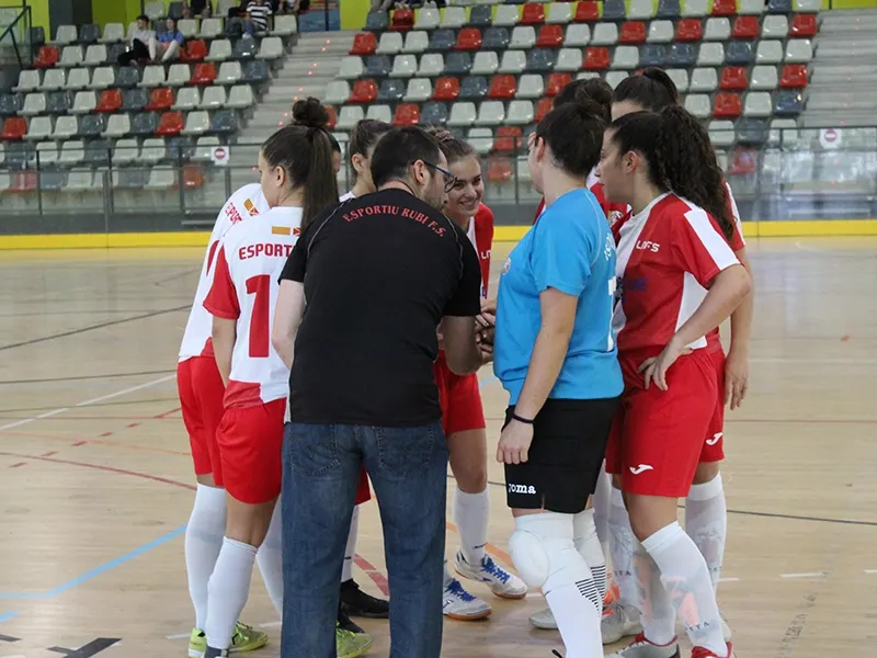 Feina d'equip el que cal seguir fent en l'Esportiu femení / Arxiu