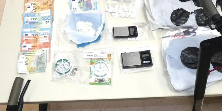 Ingressa a presó un home per vendre cocaïna al mercat de Blanes