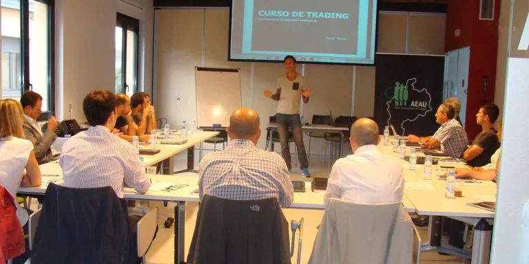 Josef Ajram explica les claus de la inversió en borsa a curt termini