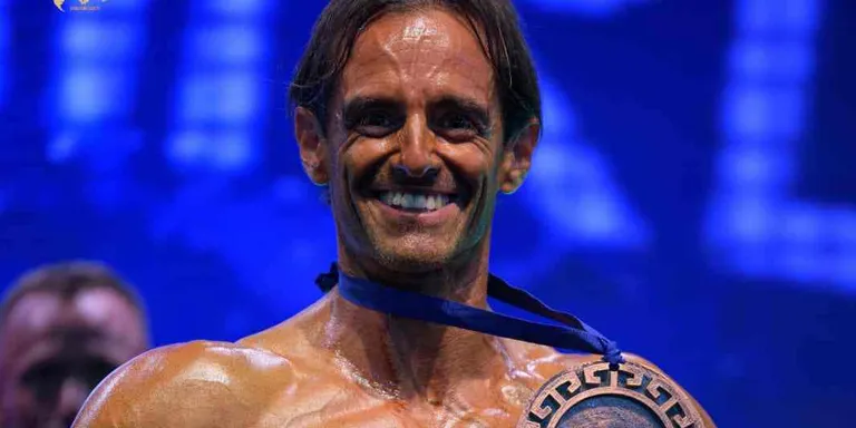 Ezequiel Ramírez s'emporta la medalla de bronze al Campionat del Món de Men's Physique Master