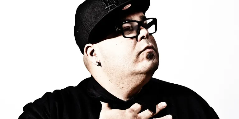 PULSAR RADIO - 18 - Dj Sneak