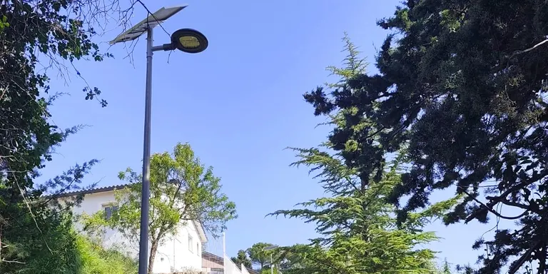 L'Ajuntament de Solsona dota d'enllumenat el camí peatonal que uneix el Tossal i el Serrat d'en Mingo amb la zona del passeig