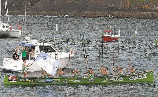 GO FIT HONDARRIBIA SE ADJUDICA EL CAMPEONATO DE GIPUZKOA DE TRAINERAS EN MUTRIKU