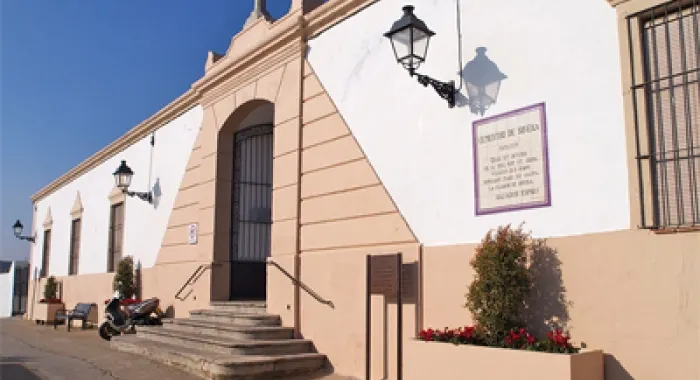 El cementiri de Sinera forma part de les rutes culturals