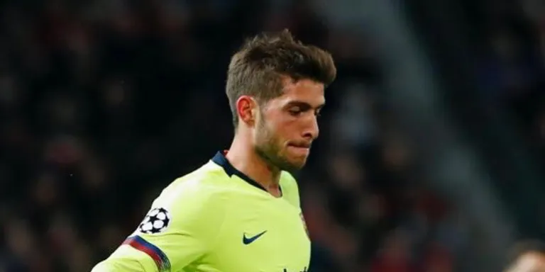 Sergi Roberto s’allunya del Barça i es complica la seva renovació