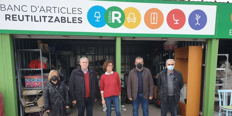 Entra en funcionament un espai de reparació i reutilització d’objectes