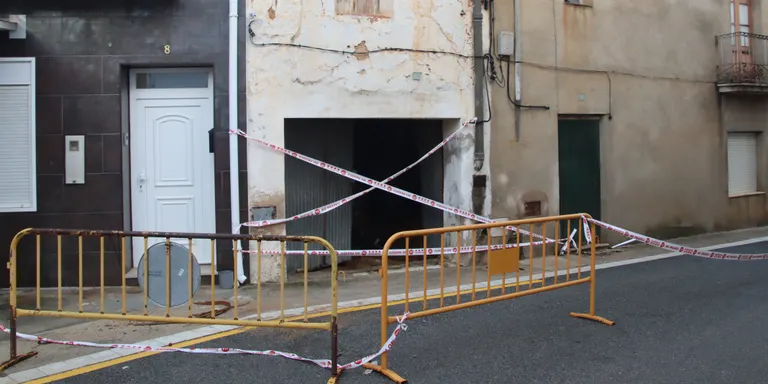 Godall té una cinquantena de cases afectades per la barrancada, quatre de les quals amb dany estructural greu