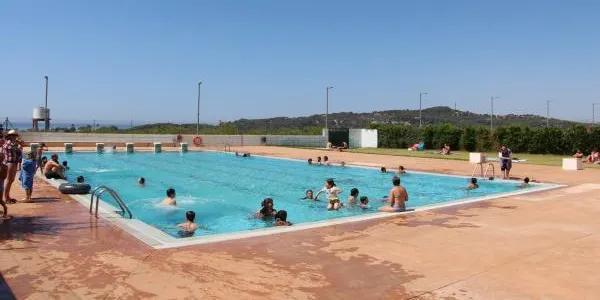La piscina municipal d'Altafulla perdia 4 milions de litres d'aigua cada dos mesos