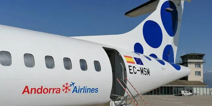 Un avió de la companyia Andorra Airlines aterra a l'Aeroport Andorra-La Seu d'Urgell