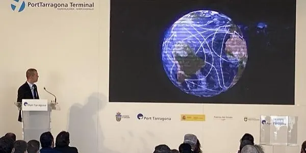 El Port de Tarragona posa la primera pedra de la terminal ferroviària intermodal que construirà a Guadalajara