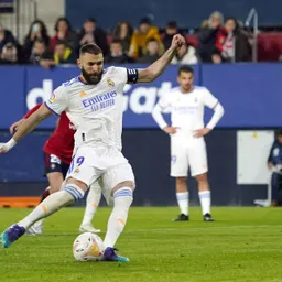 Benzema falla dos penals a la victòria del Madrid contra l'Osasuna