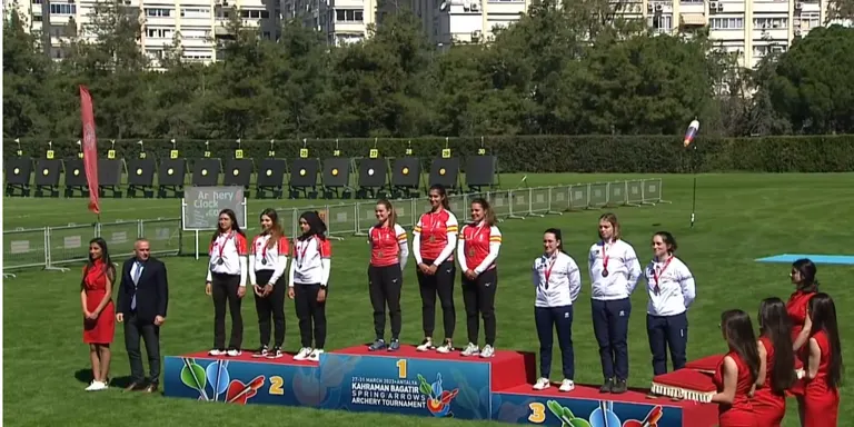 Èlia Canales aconsegueix l’or per equips a la Kahraman Bagatir d’Antalya