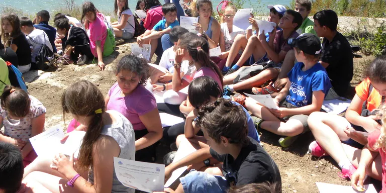 Prop de 250 alumnes de l'Alt Urgell visiten els 'paisatges d’aigua' del sud de la comarca