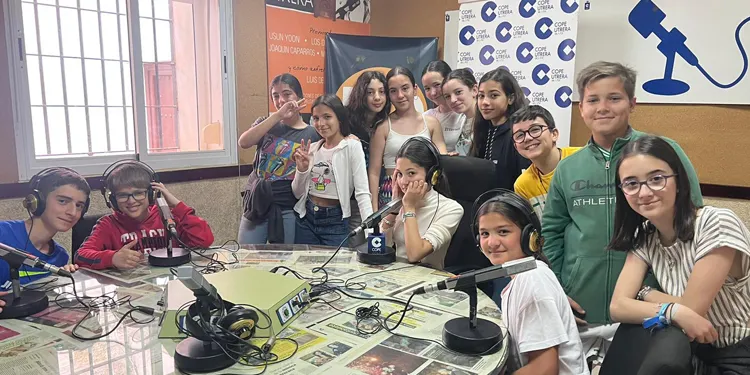 Los alumnos del IES Virgen de Consolación, protagonistas en COPE Utrera