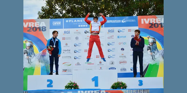 Miquel Travé, campió del món júnior en C1M