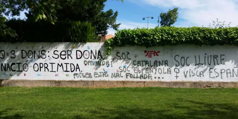 Acte vandàlic al mural feminista fet per les JERC el passat 8 de març