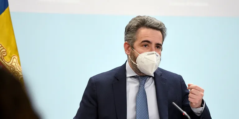 Andorra aixeca l'obligació de la mascareta a gimnasos, extraescolars i llars d'infants