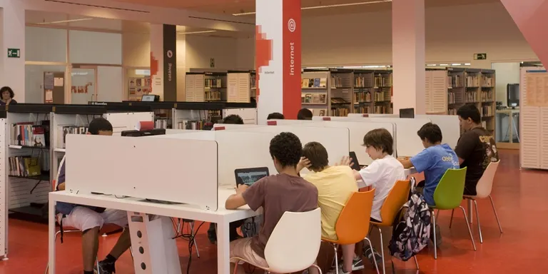 El club de lectura "Lectorsaltren" torna a la Biblioteca a l'octubre
