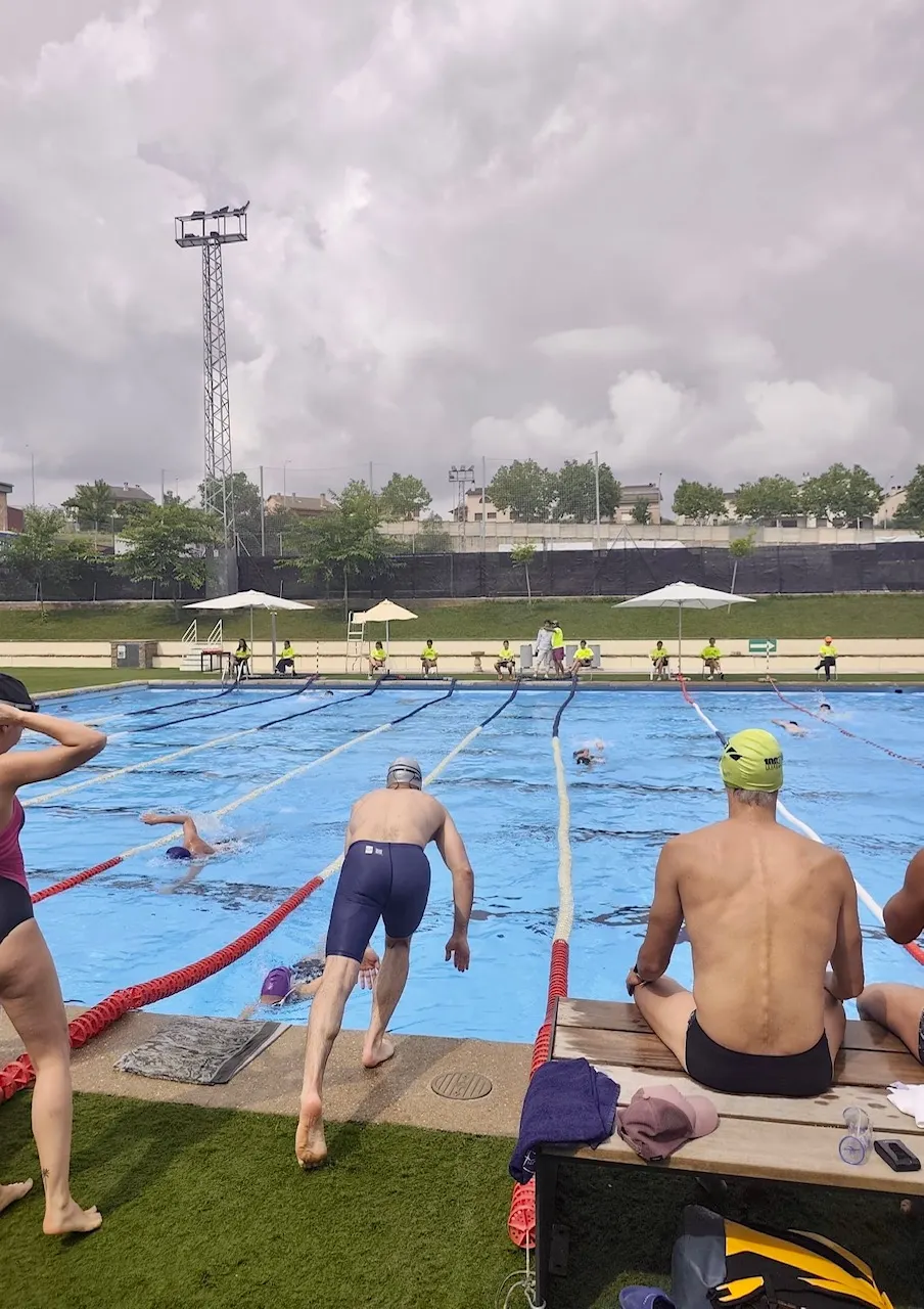 Les piscines municipals de Solsona acullen aquest dissabte l’Hora de Resistència de Natació
