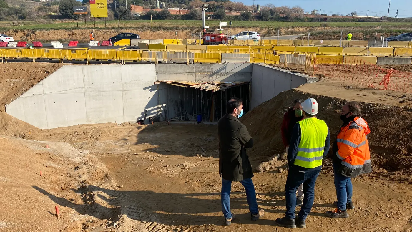 Les obres del nou pas soterrat de la C-59 encaren la recta final i permeten tornar a utilitzar el carrer Bigues per entrar i sortir del nucli urbà