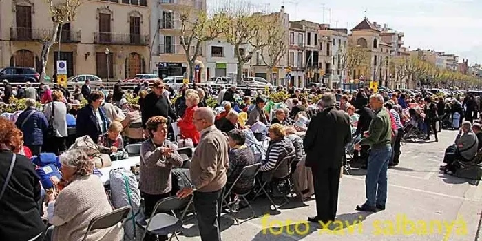 La Fira Internacional de Puntes acull nombroses persones d’arreu