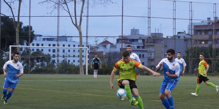 Indignació del Veinti amb l’arbitratge a Can Buxeres