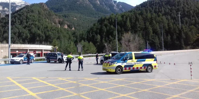 El Consell Comarcal de la Cerdanya denuncia que en ple confinament encara hi arriben segons residents