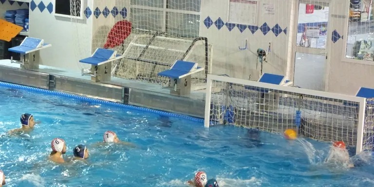 Inici d'any sorprenent en waterpolo