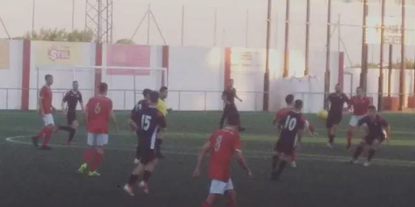 L’Ampolla supera a un Roda de Barà que segueix sense guanyar a casa (0-2)