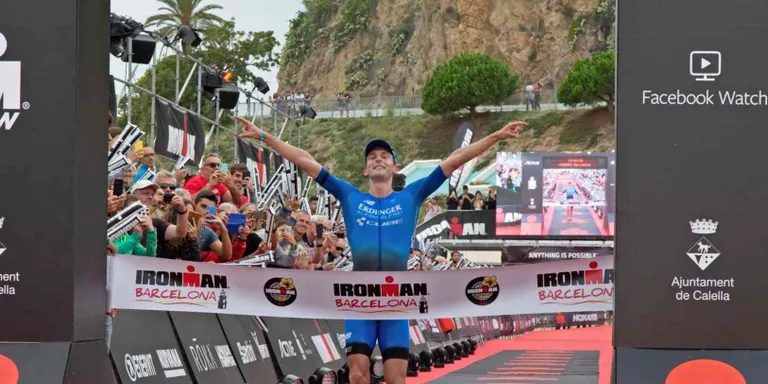 L'IRONMAN torna aquest diumenge i aplegarà per primer cop la llarga i la mitja distància