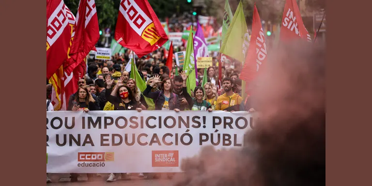 Els docents tornen als carrers a Barcelona en el setè dia de vaga per exigir a Educació negociació real i solucions
