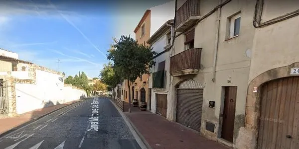 La substitució d'unes llambordes a Marquès de Tamarit obligarà a donar pas alternatiu entre aquest dimarts i dijous