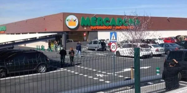 Enxampen "in fraganti" l'autor d'un furt valorat en 170 euros a un supermercat d'Altafulla