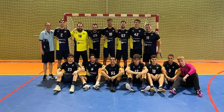 El Club Handbol Cambrils estrena la pretemporada amb victòria davant el Sant Joan Despí