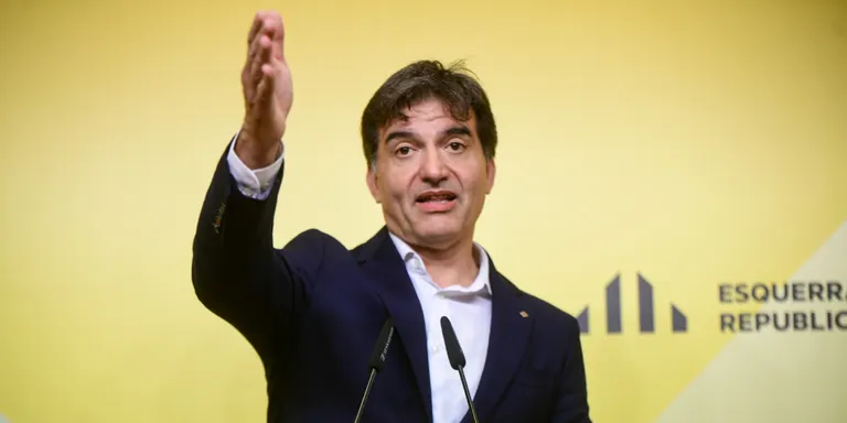 Sabrià dimiteix com a viceconseller pels cartells de l'Alzheimer i dispara contra Junqueras