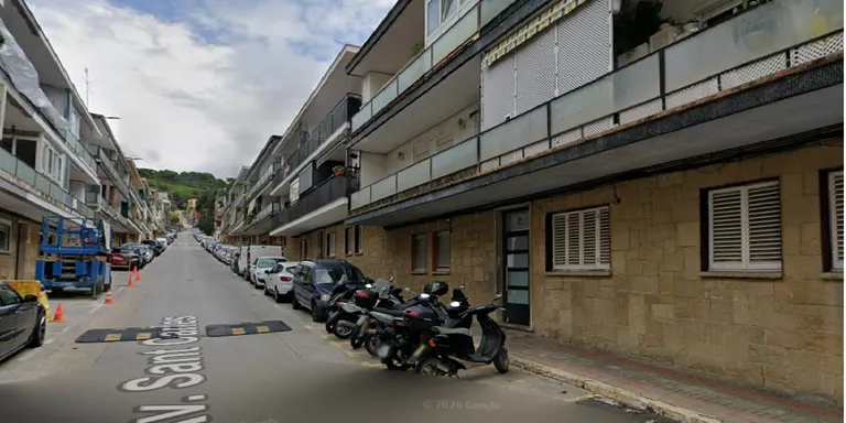 Veïns de Sant Carles denuncien més d’un any i mig de problemes de convivència i demanen una solució