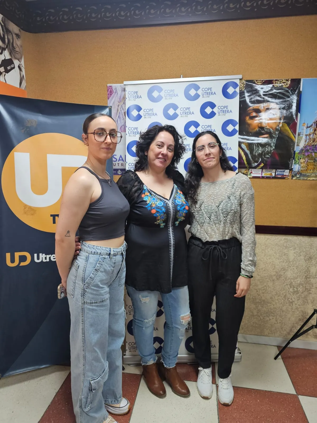 Diversity Model World en COPE Utrera (98.1 FM)
