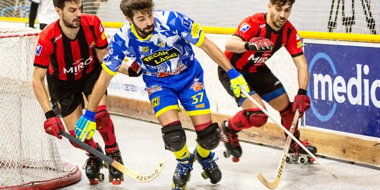 Derrota del Recam Làser 5-2 davant del Deportiu Reus, punts que s'escapen pels homes de Candami. En futbol, victòria sorpresa del Caldes davant els líders de la classificació