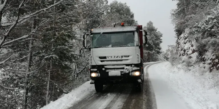 Territori concedeix prop de 37.000 euros en ajuts als ajuntaments del Solsonès per la neteja de carreteres afectades per la neu